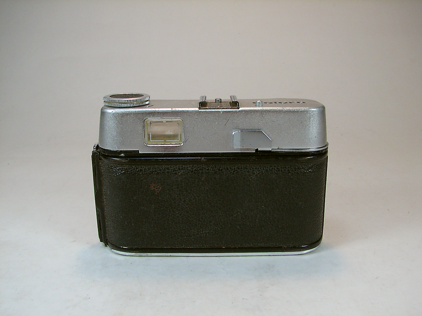 دوربین آلمانی کلکسیونی مارک ZEISS IKON COLORA